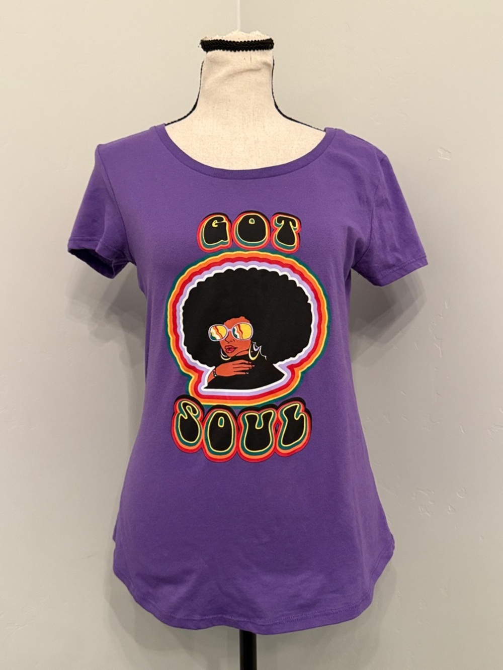 Indent Women’s Medium Purple Graphic Tee “Got Soul” Afro Retro Boho T-Shirt